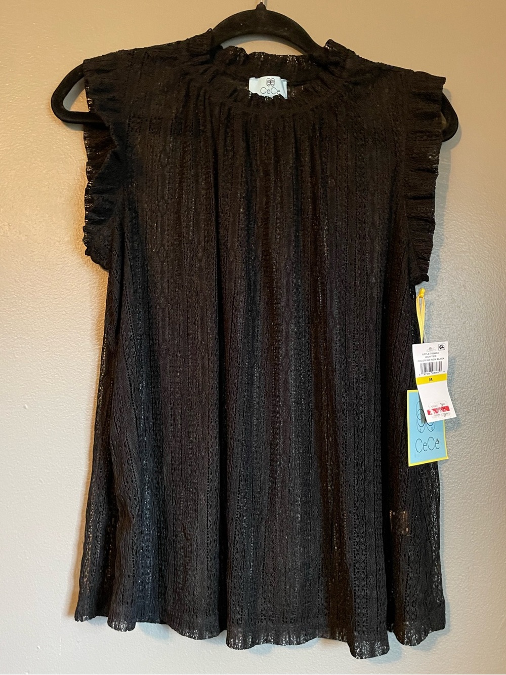 NWT CeCe Sz Medium Women’s Black Ruffle Neck Lace Sleeveless Blouse Top Ret $79!